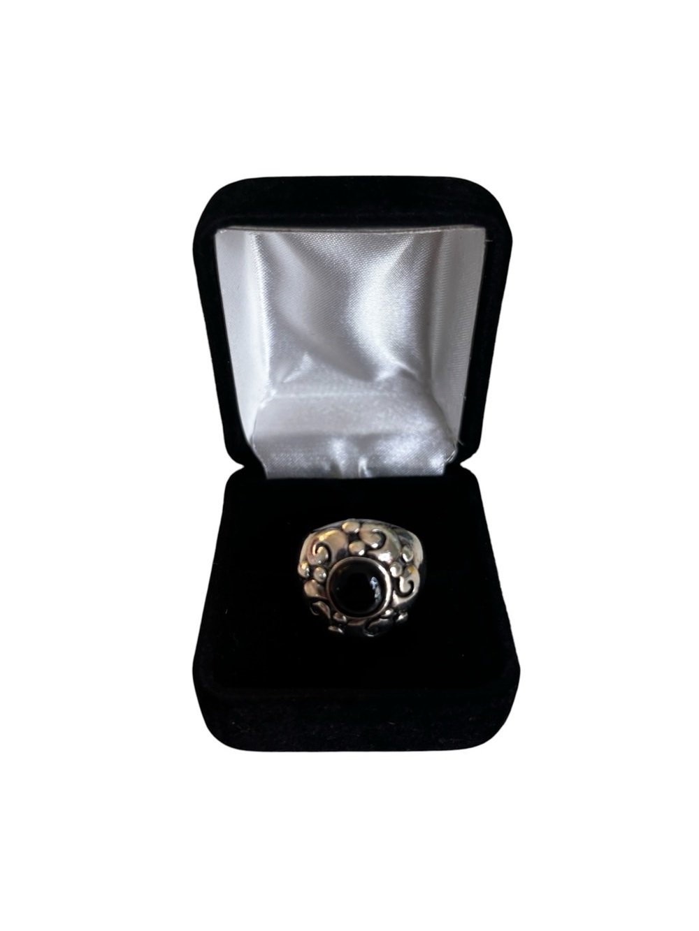 Unisex Vintage Black Cabochon Center Stone Ring Surrounded by Ornate Scroll Work